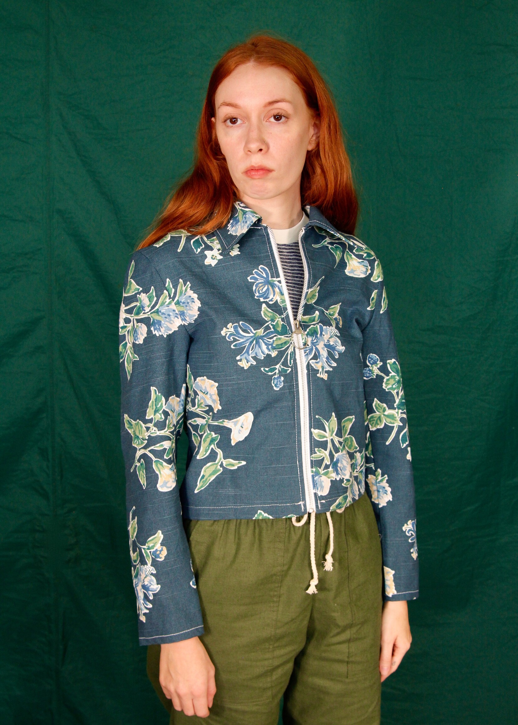 Studio Citizen Studio Citizen Zipper Jacket in Blue Floral Canvas