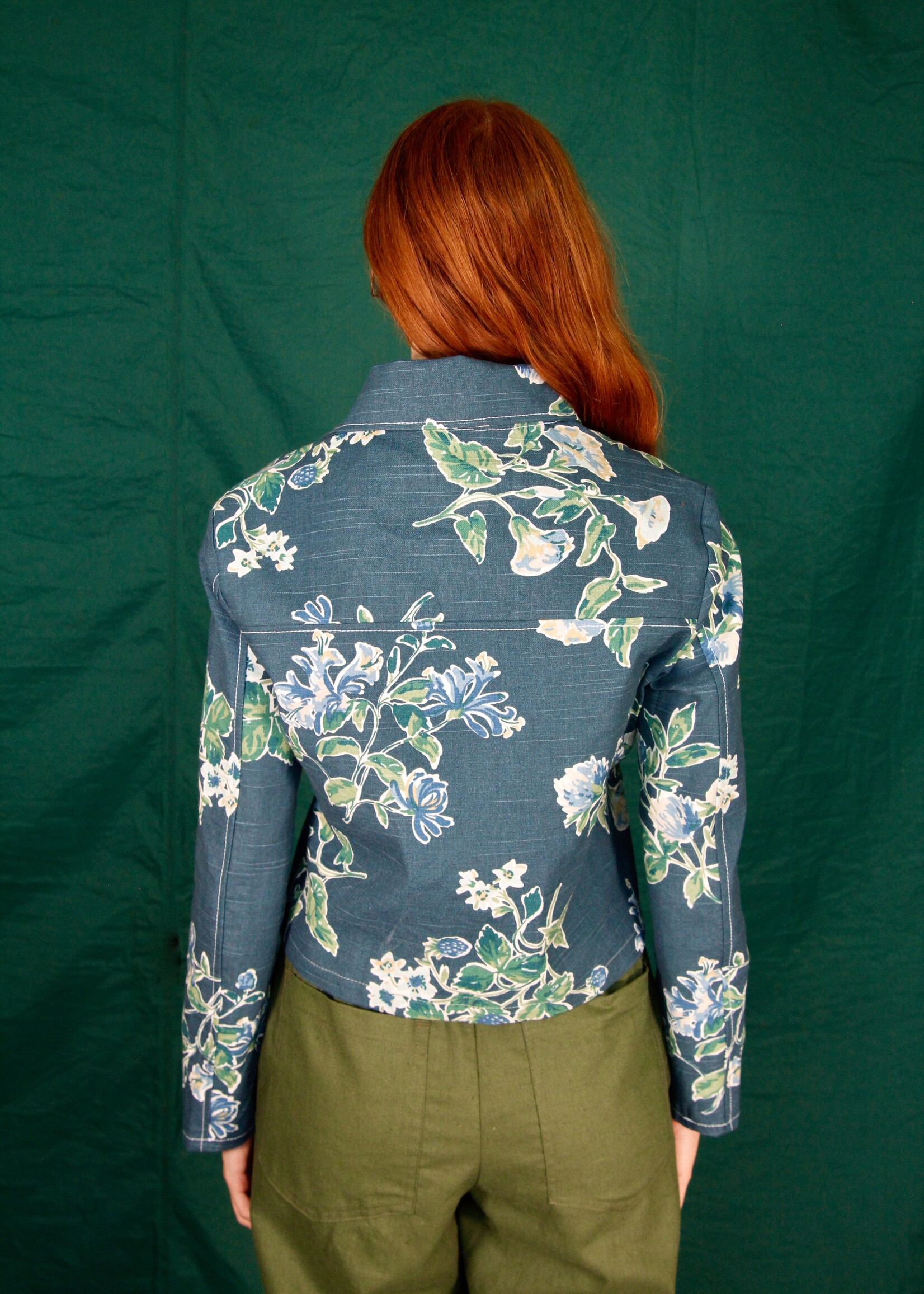 Studio Citizen Studio Citizen Zipper Jacket in Blue Floral Canvas