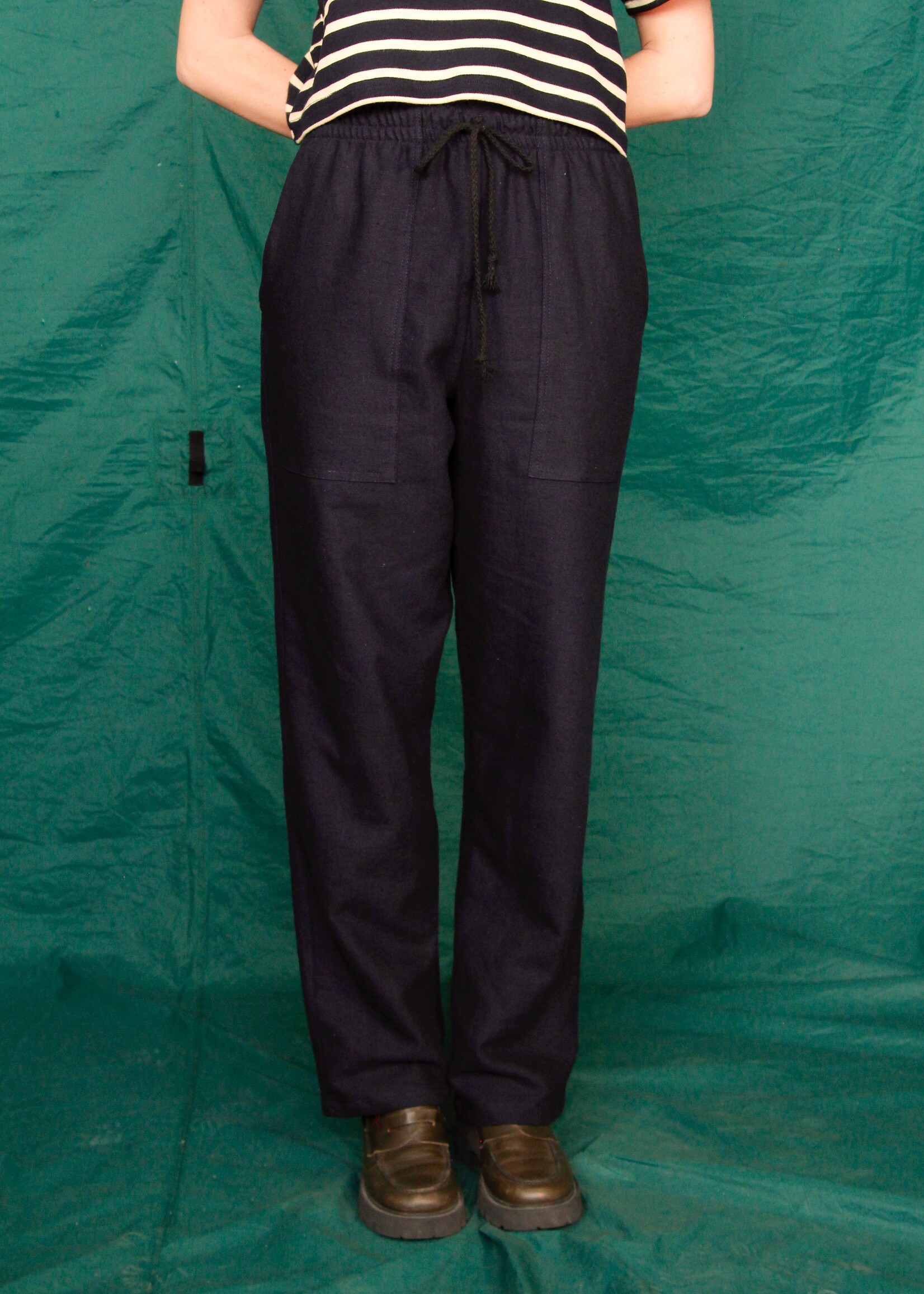 Studio Citizen Studio Citizen Dexter Pants in Navy Linen