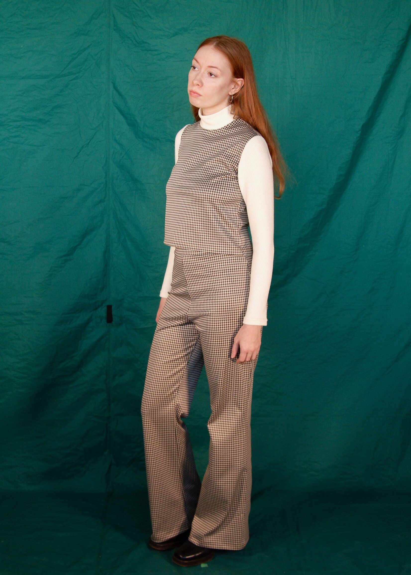 Studio Citizen Studio Citizen Mockneck Top in 70s Twill