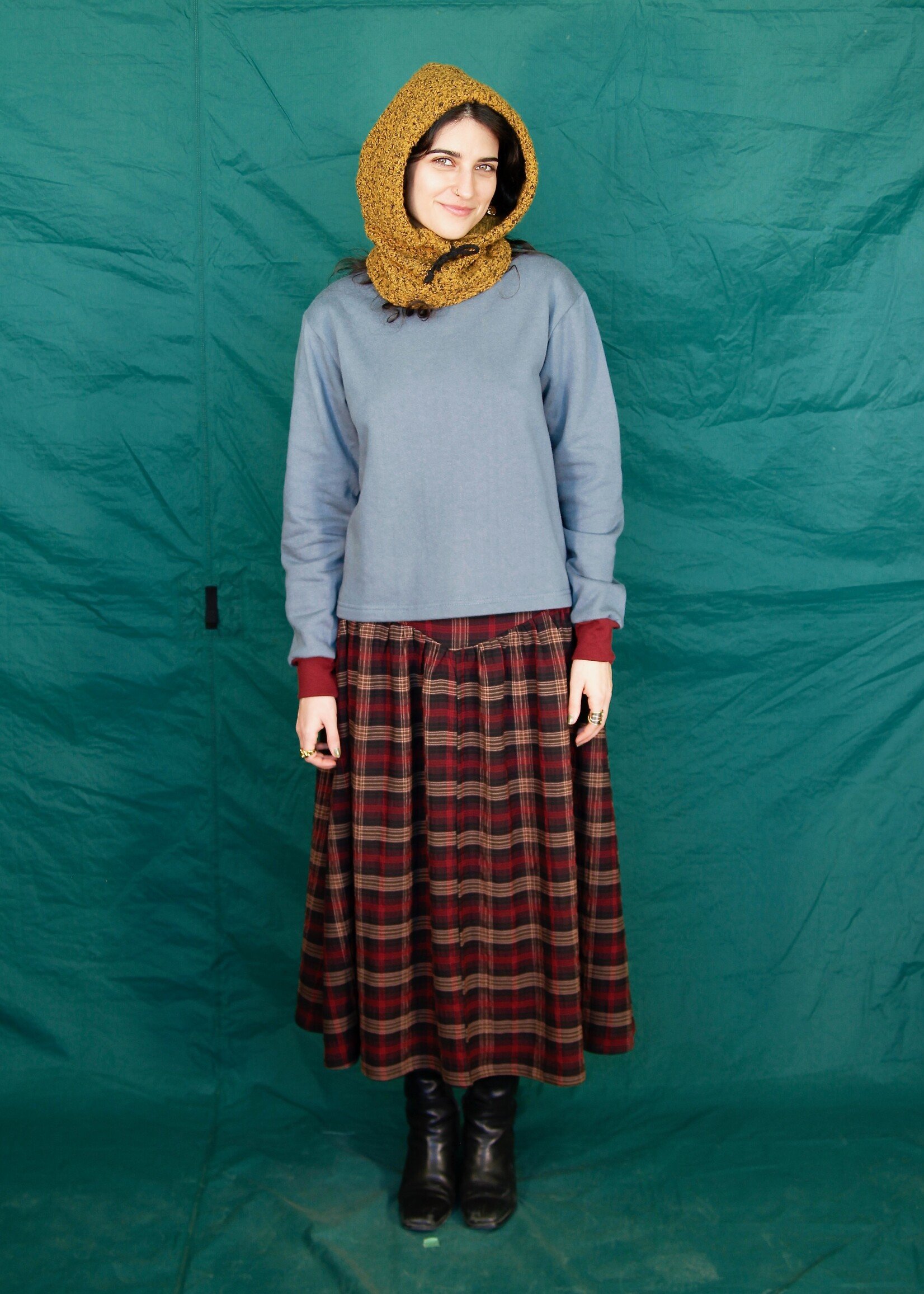 Studio Citizen Studio Citizen Drawstring Hood in Mustard and Black Boucle