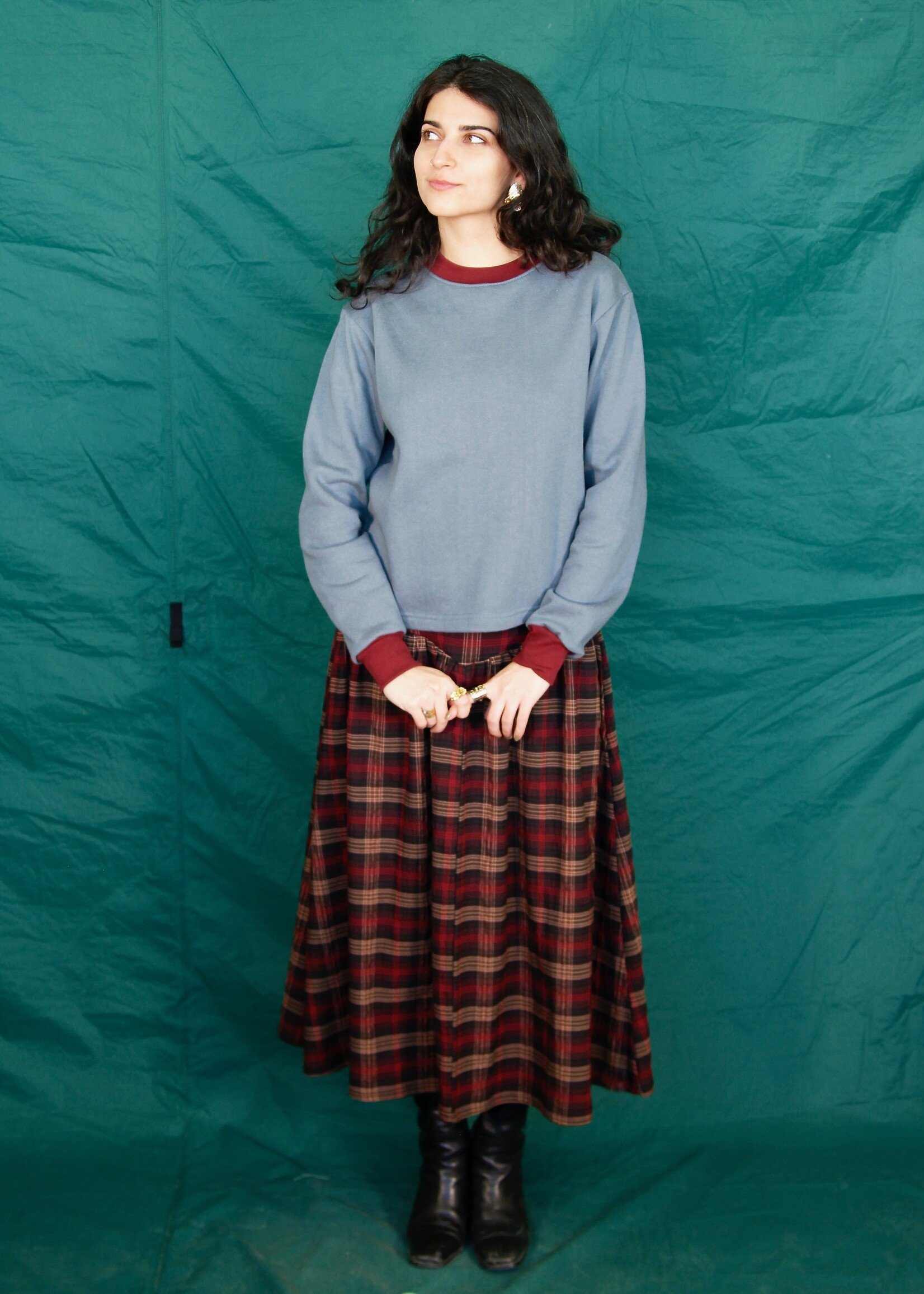 Studio Citizen Studio Citizen Crewneck Sweater Flat Hem in Stormy Weather