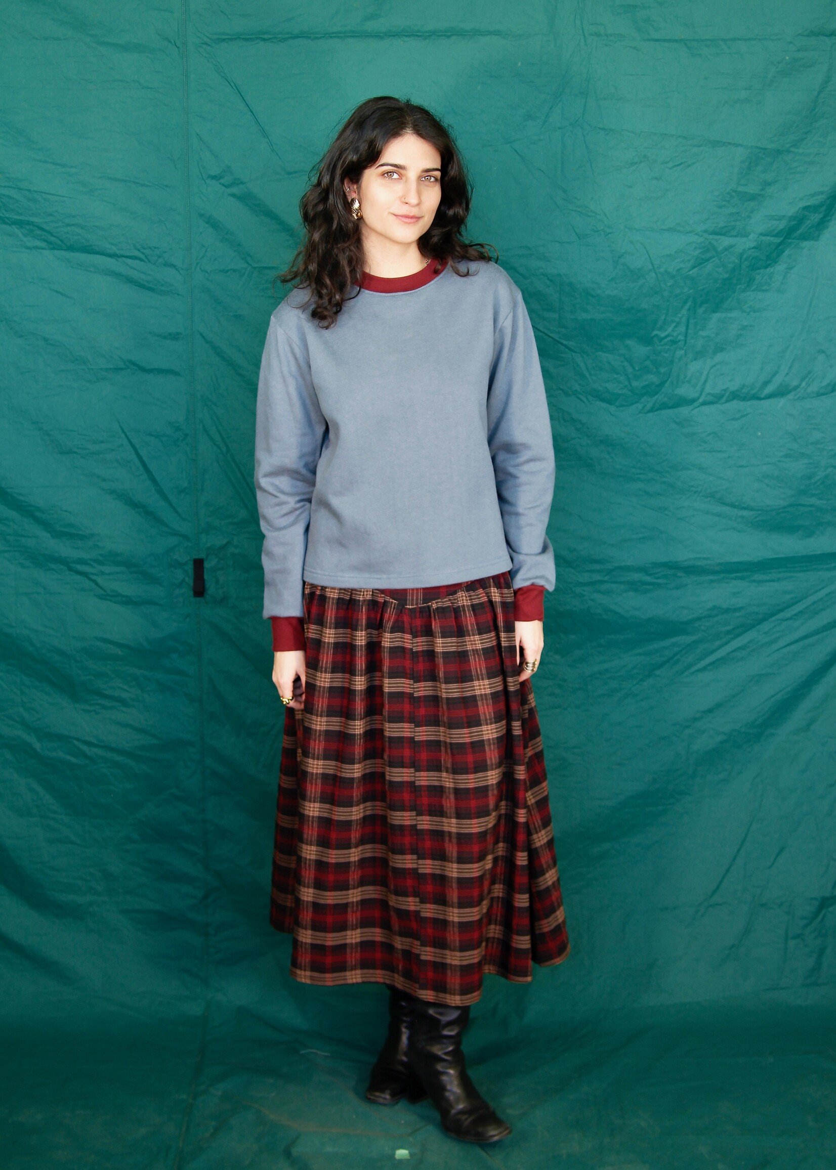 Studio Citizen Studio Citizen Crewneck Sweater Flat Hem in Stormy Weather