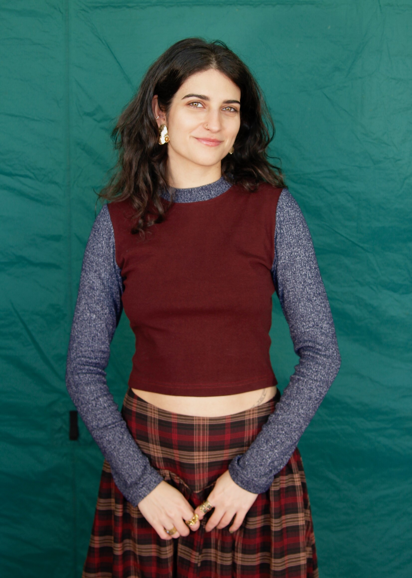 Studio Citizen Studio Citizen Mockneck Top in Burgundy and Navy Rib