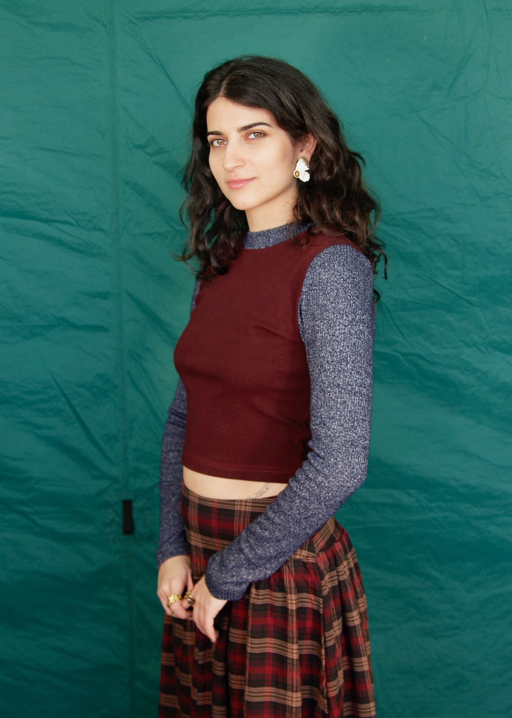 Studio Citizen Studio Citizen Mockneck Top in Burgundy and Navy Rib