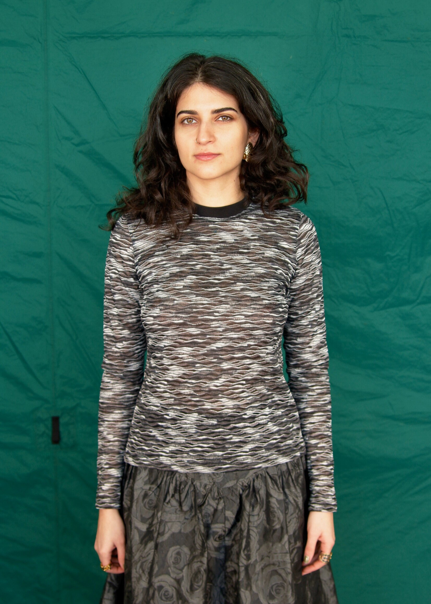 Studio Citizen Studio Citizen Long Fitted Top in Black Wave Knit