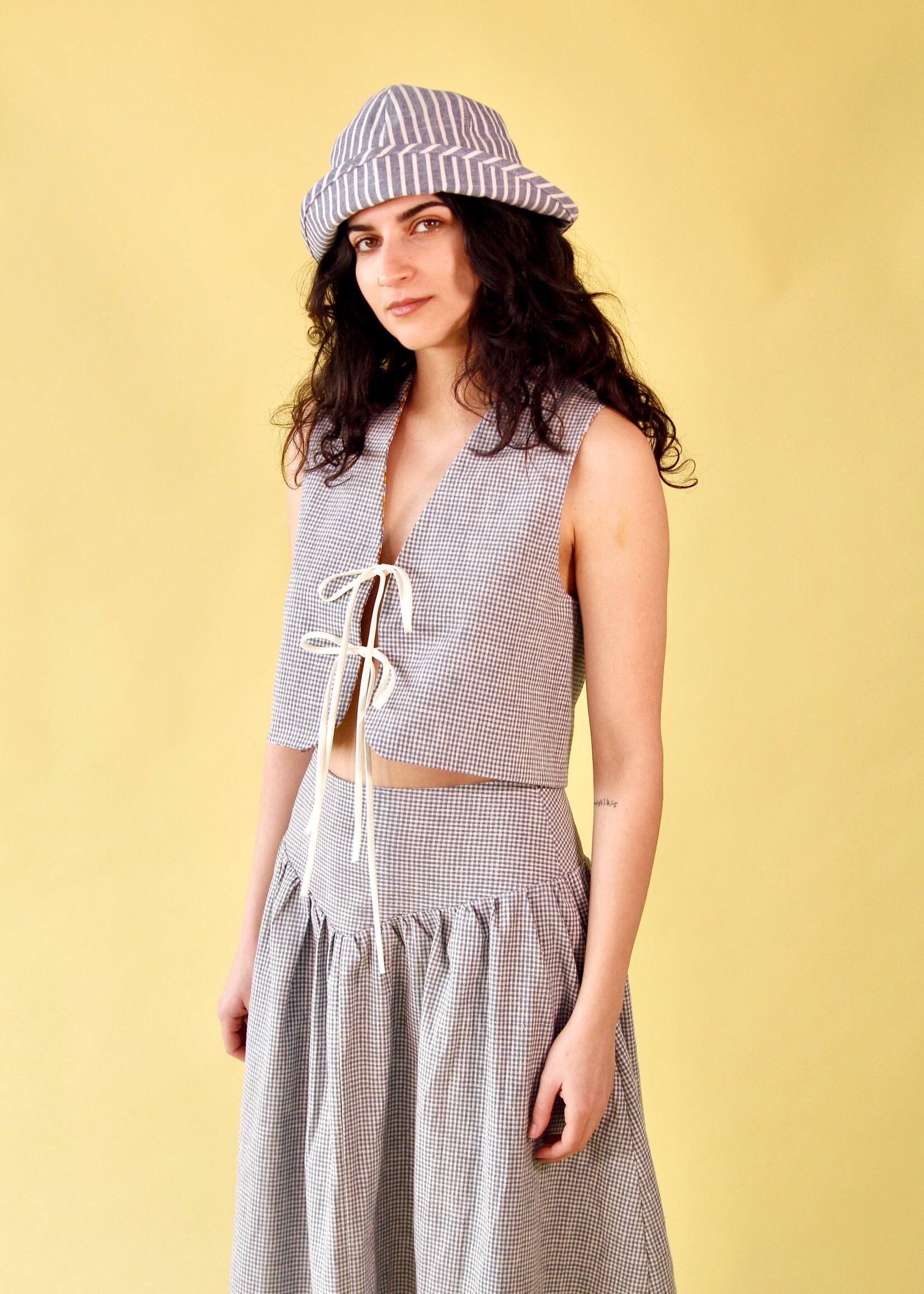 Studio Citizen Studio Citizen Fitted Vest in Blue Gingham