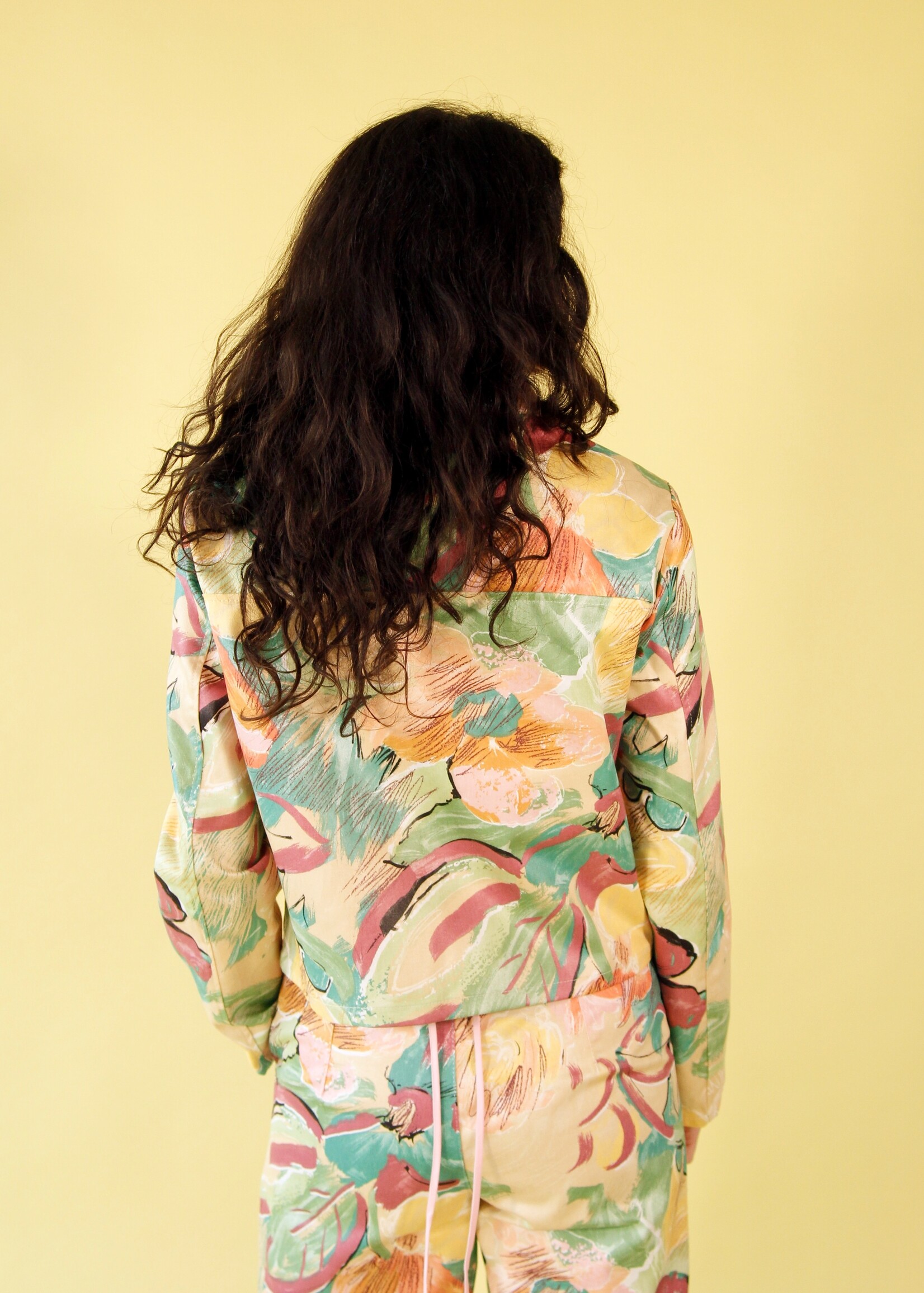 Studio Citizen Studio Citizen Zipper Jacket in Tropical Floral