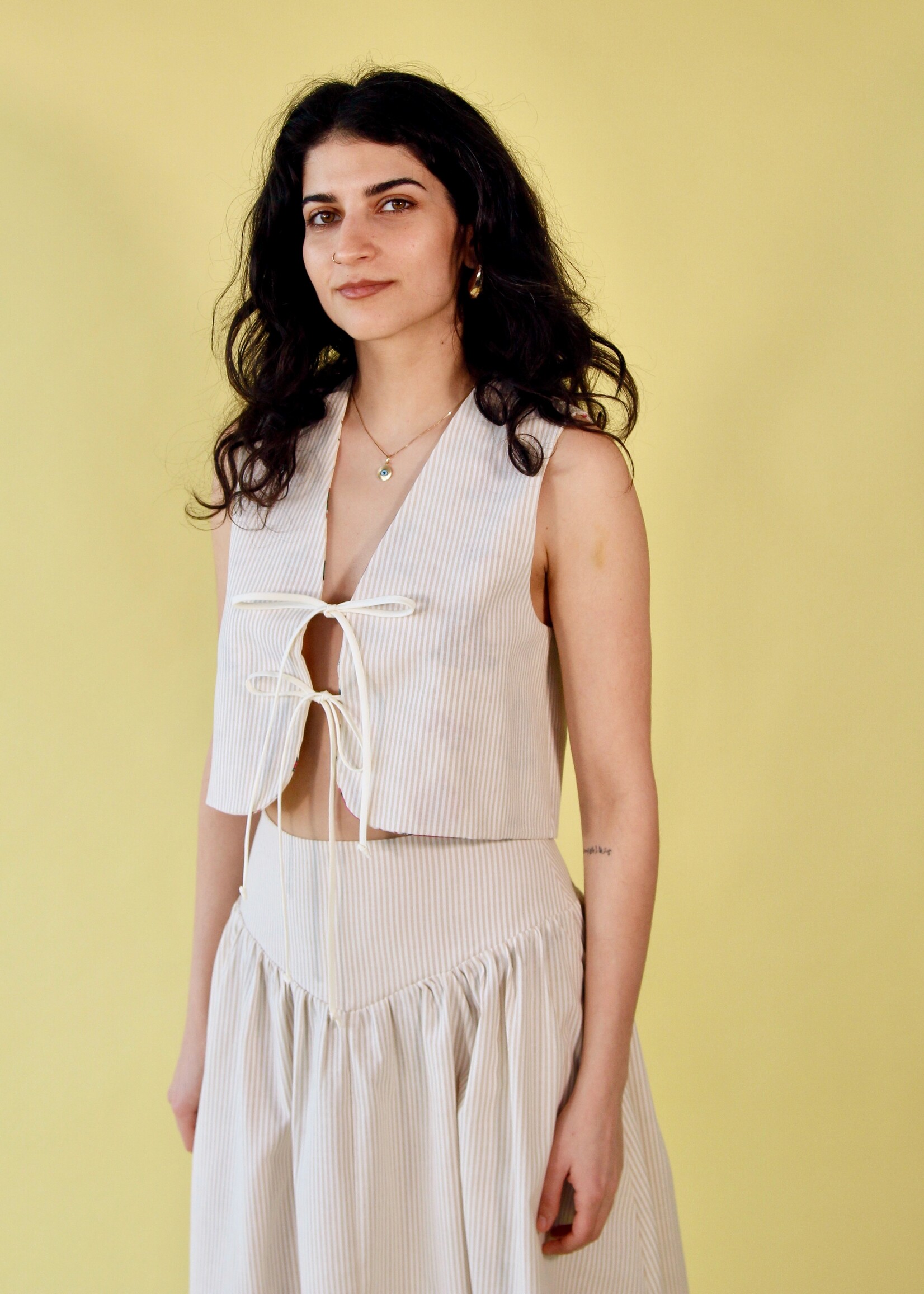 Studio Citizen Studio Citizen Tie Vest in Cuckoo Clock print