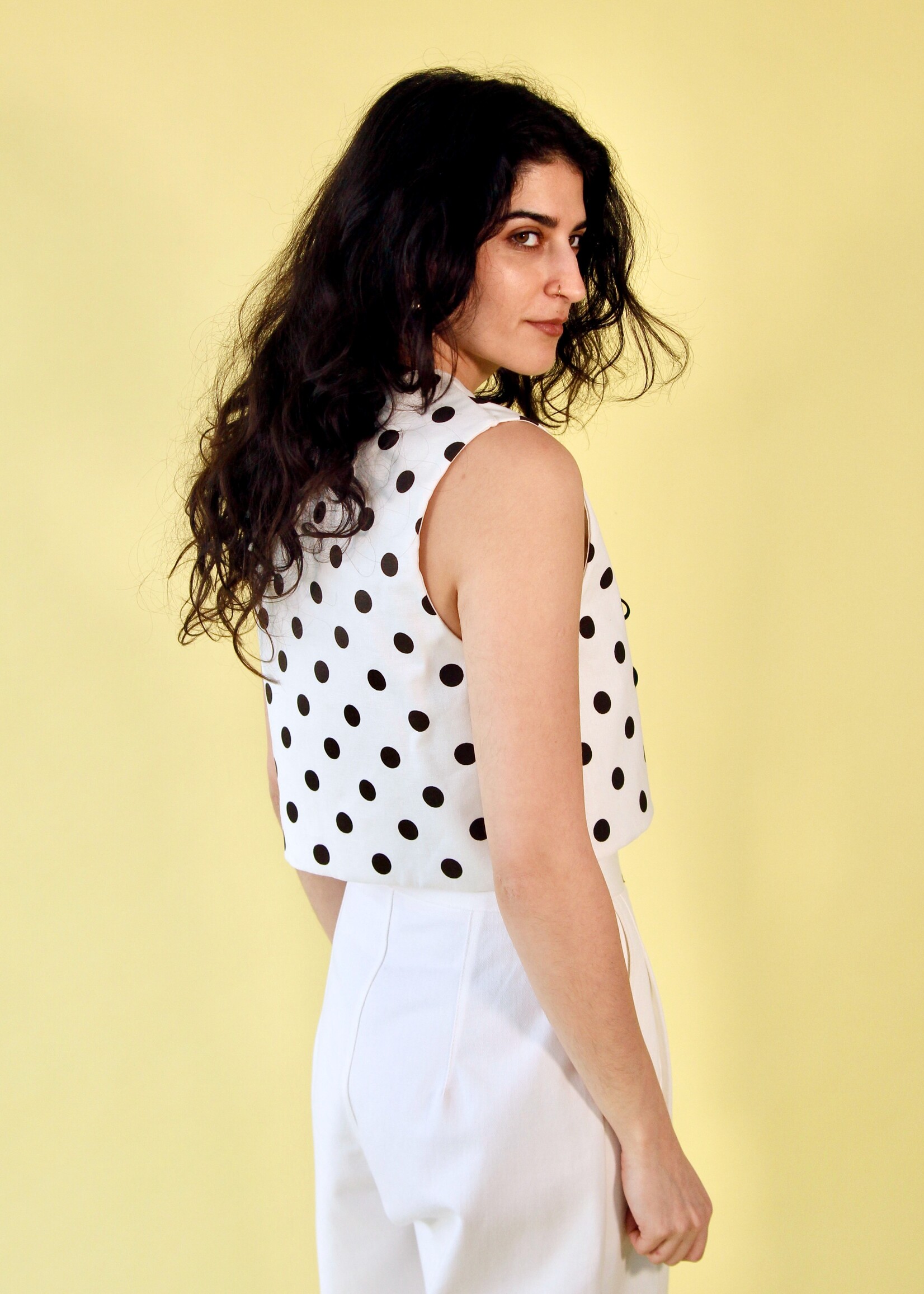 Studio Citizen Studio Citizen Tie Vest in White w/Black Polka Dots