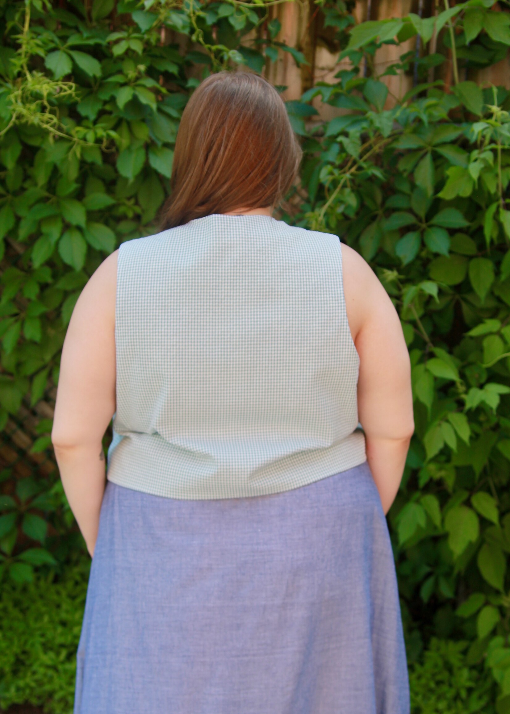 Studio Citizen Studio Citizen Tie Vest in Light Blue Gingham