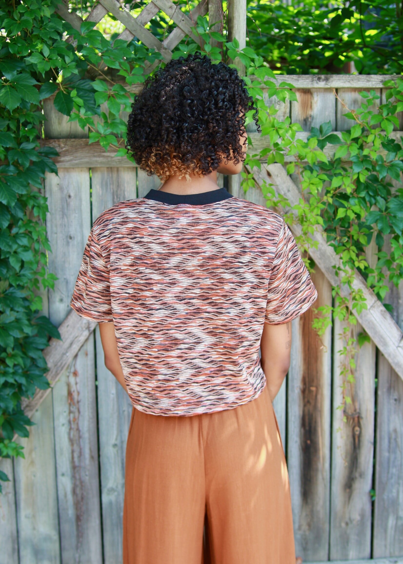 Studio Citizen Studio Citizen Perfect Tee in Brown Wave Knit