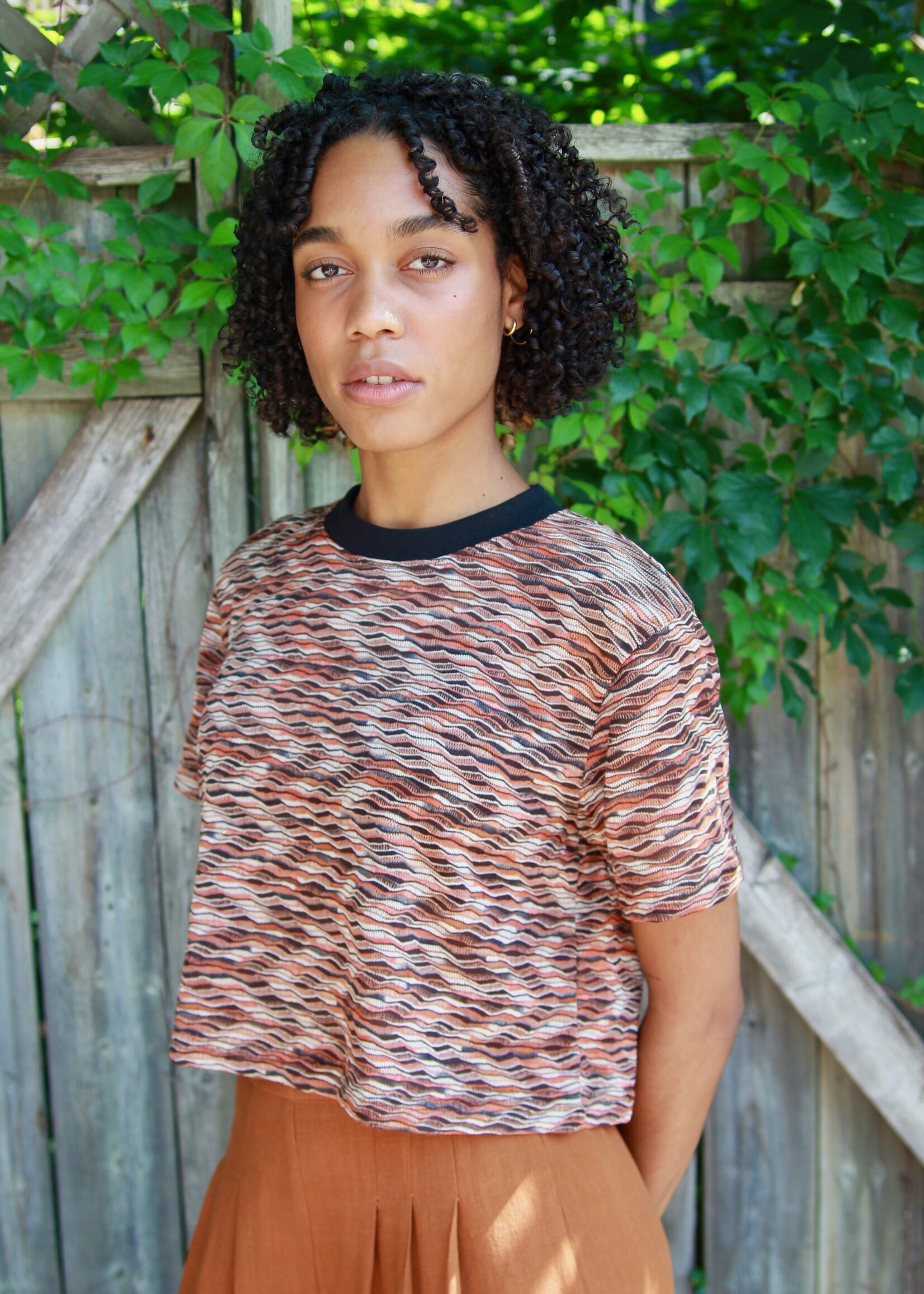 Studio Citizen Studio Citizen Perfect Tee in Brown Wave Knit