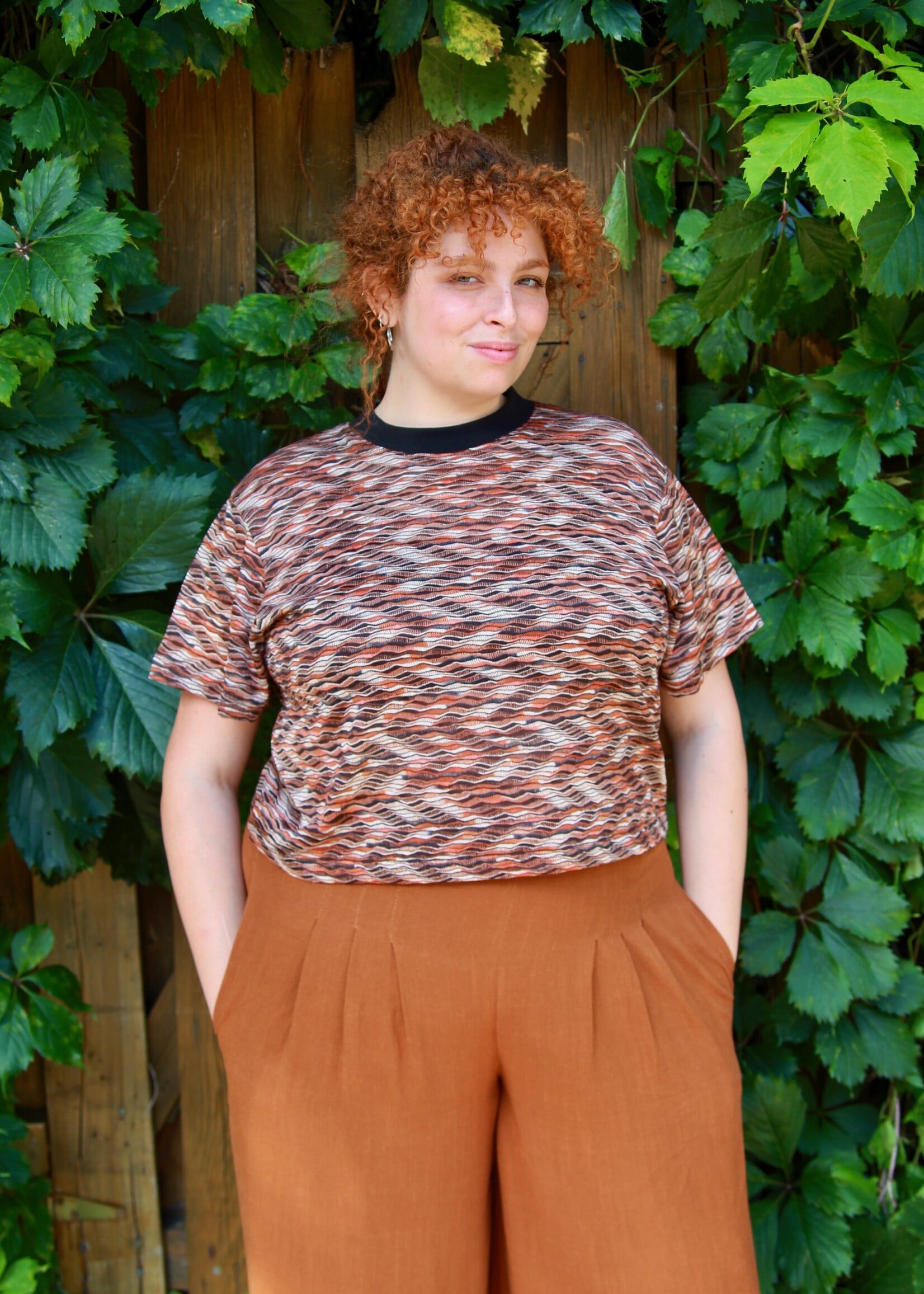 Studio Citizen Studio Citizen Perfect Tee in Brown Wave Knit