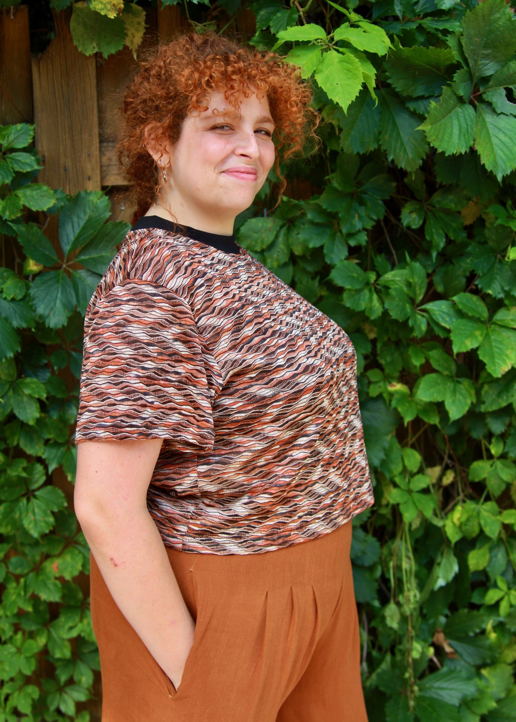 Studio Citizen Studio Citizen Perfect Tee in Brown Wave Knit