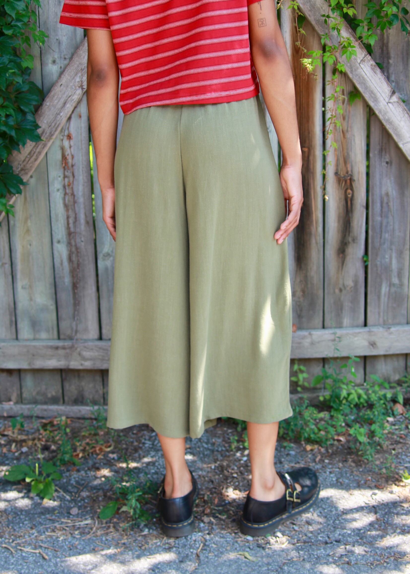 Studio Citizen Studio Citizen Palazzo Pants in Moss Green
