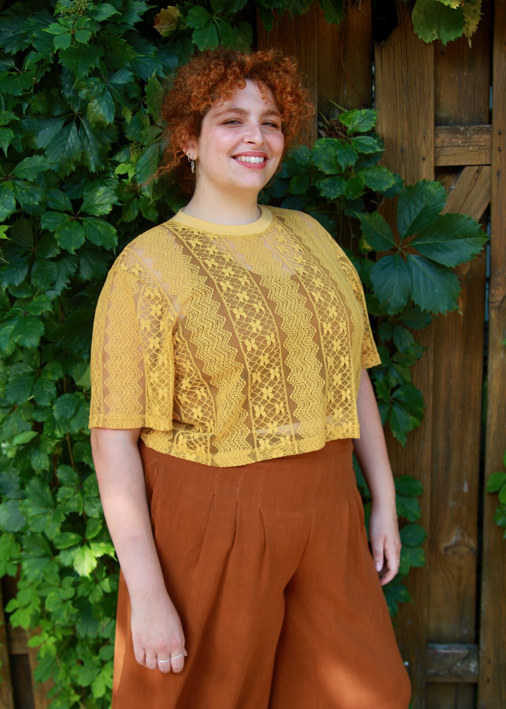 Studio Citizen Studio Citizen Boxy Tee in Mustard  Lace