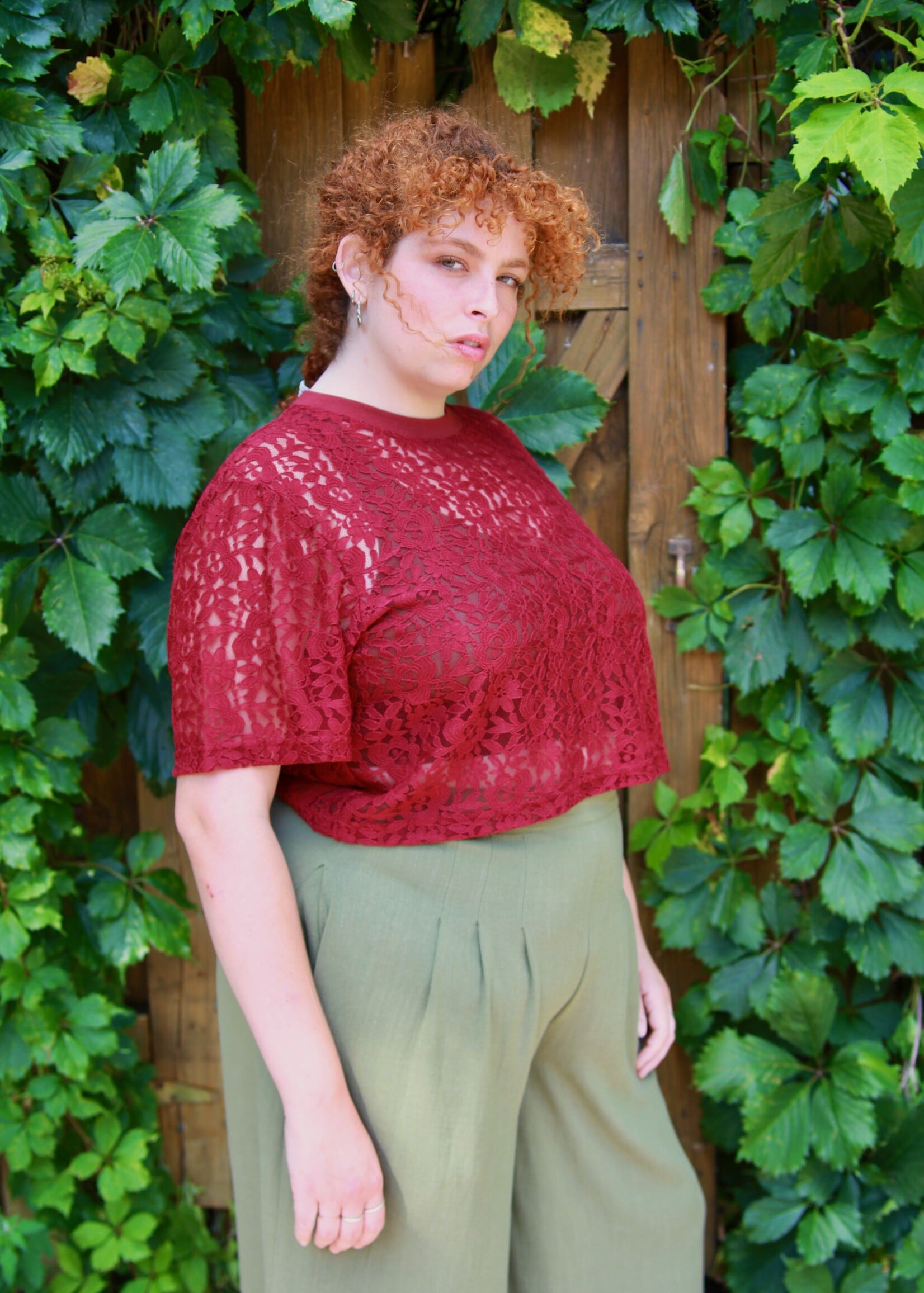 Studio Citizen Studio Citizen Boxy Tee in Burgundy Lace