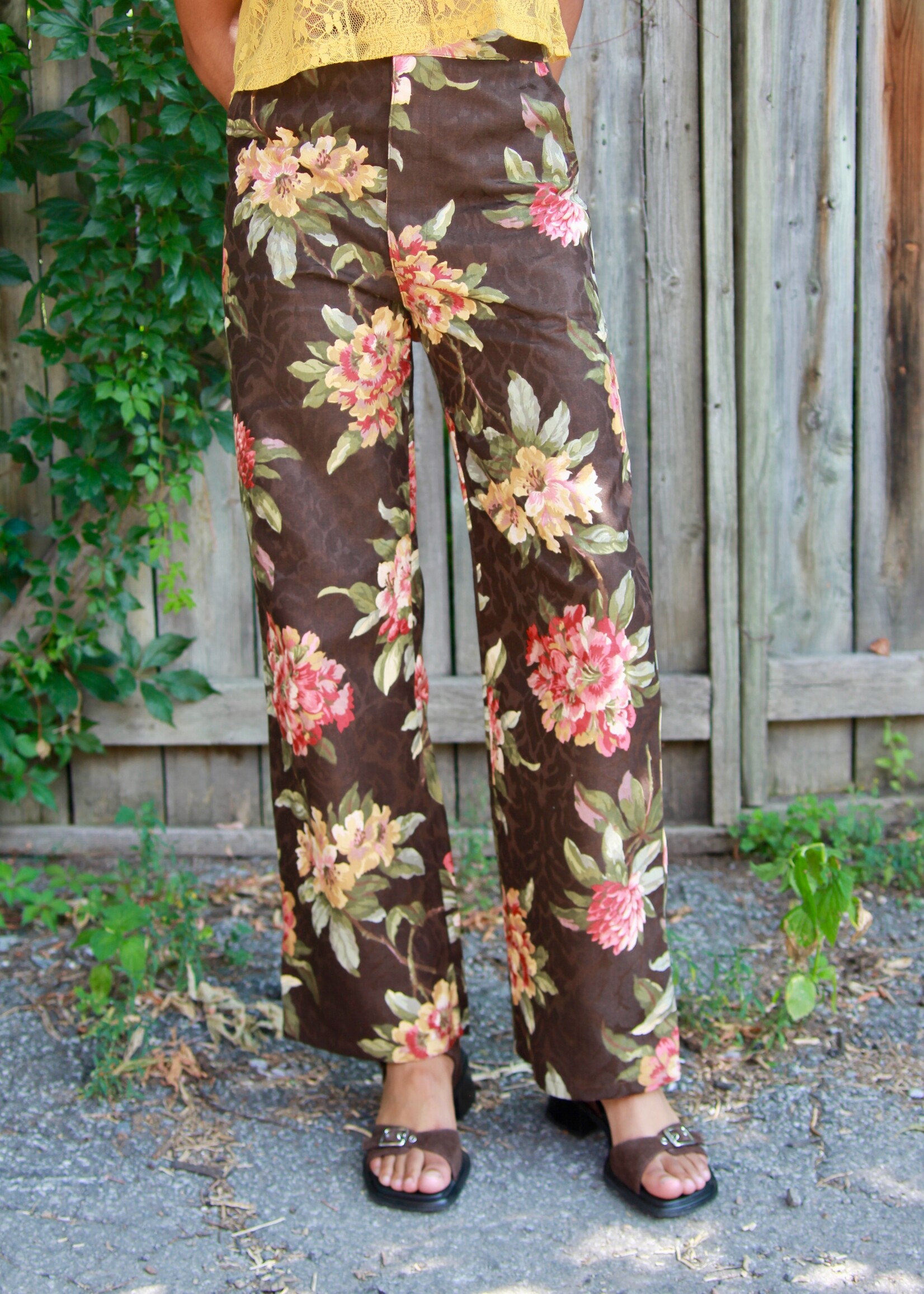 Studio Citizen Studio Citizen Straight Cut Pant in Brown Floral Jacquard