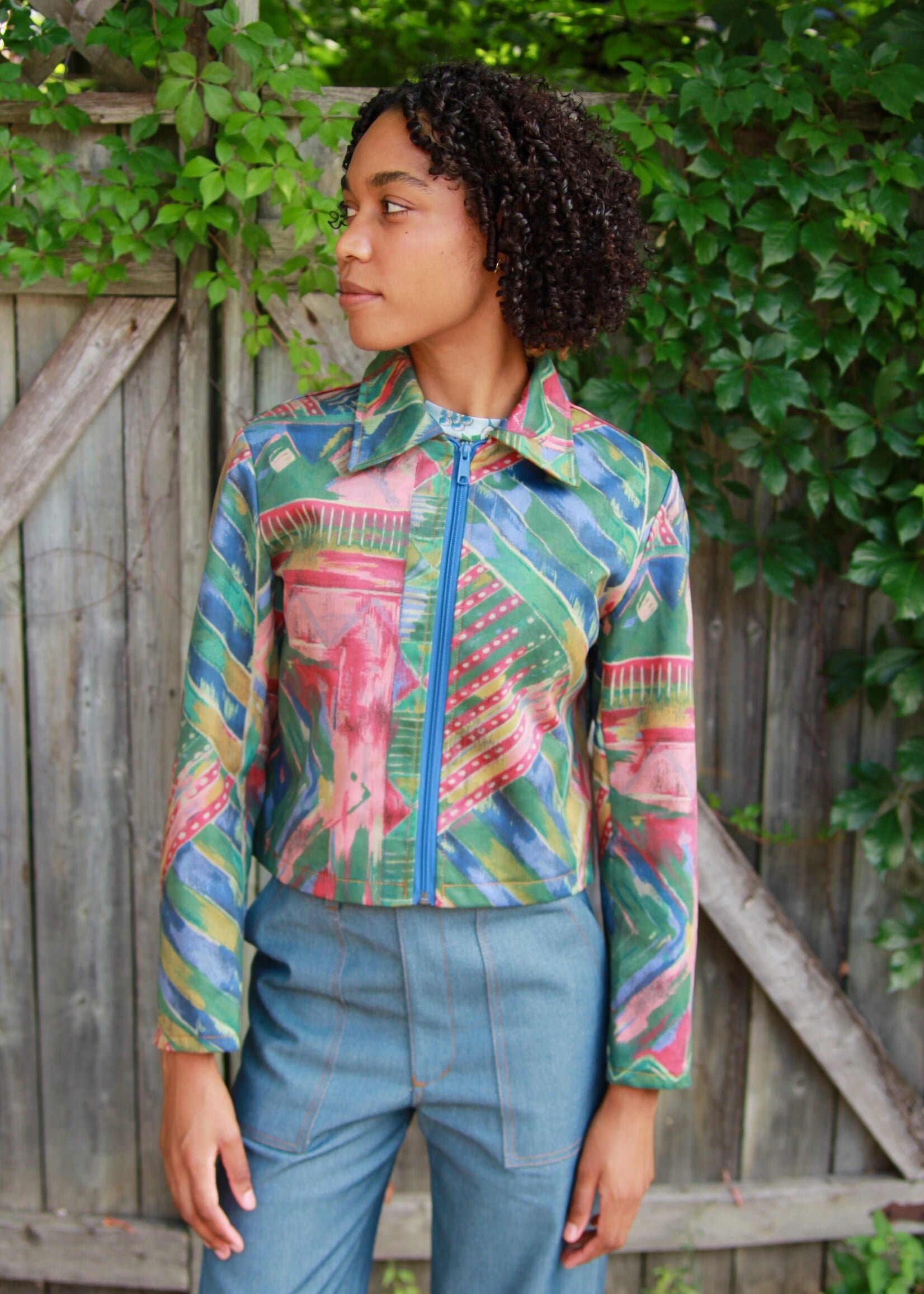 Studio Citizen Studio Citizen Zipper Jacket in 90s Abstract Print
