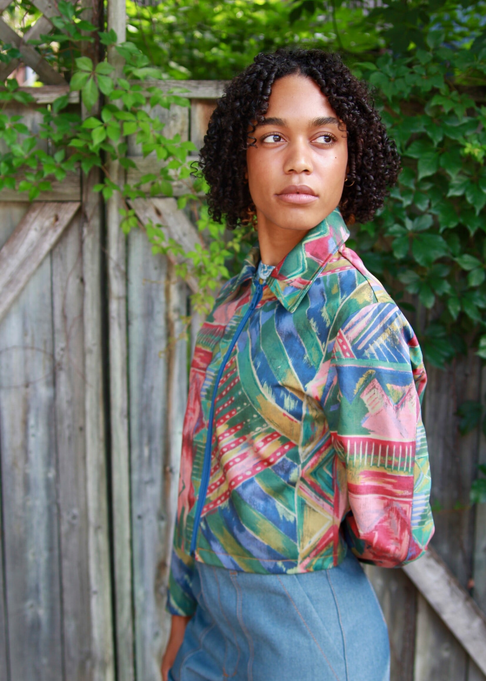 Studio Citizen Studio Citizen Zipper Jacket in 90s Abstract Print
