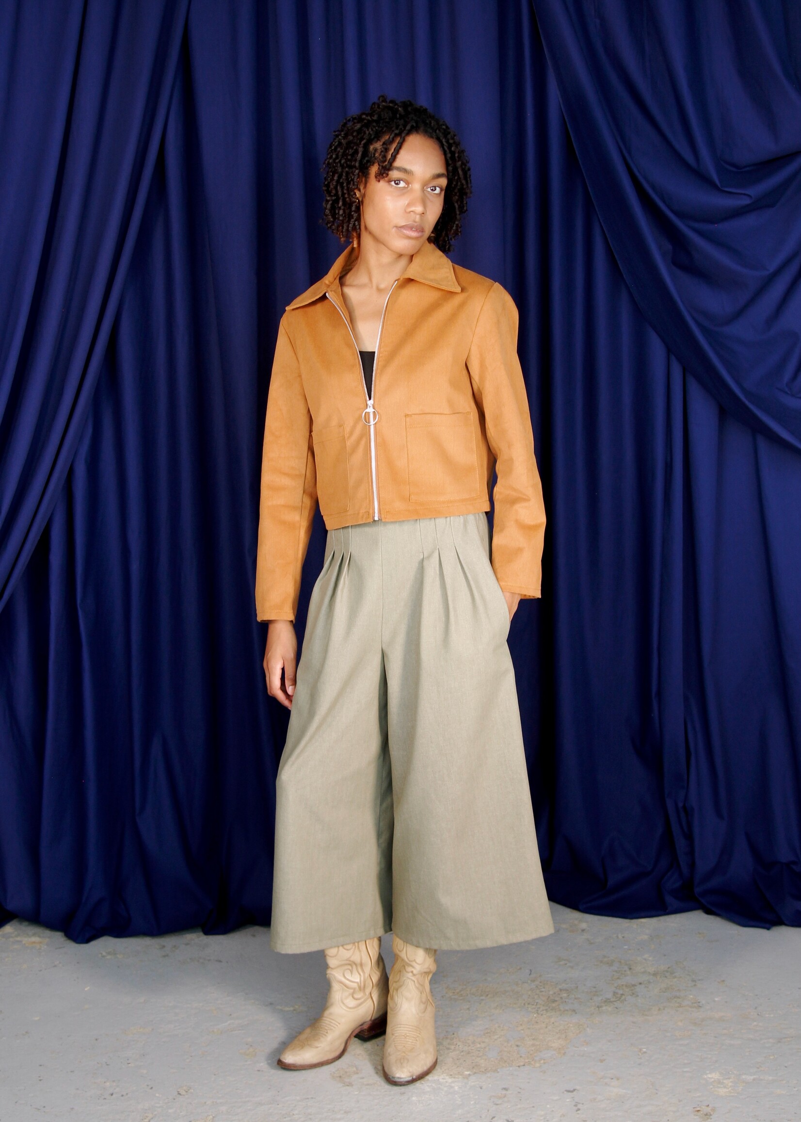 Studio Citizen Studio Citizen Zipper Jacket in Brown Ochre