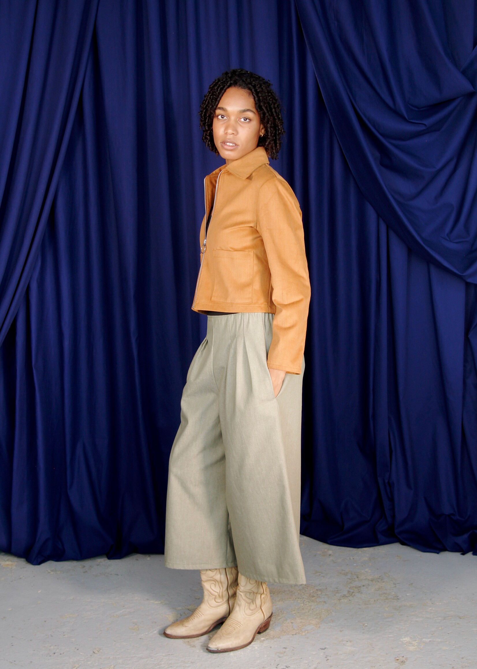 Studio Citizen Studio Citizen Zipper Jacket in Brown Ochre