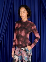 Studio Citizen Fitted Top in Burgundy Marbled Knit
