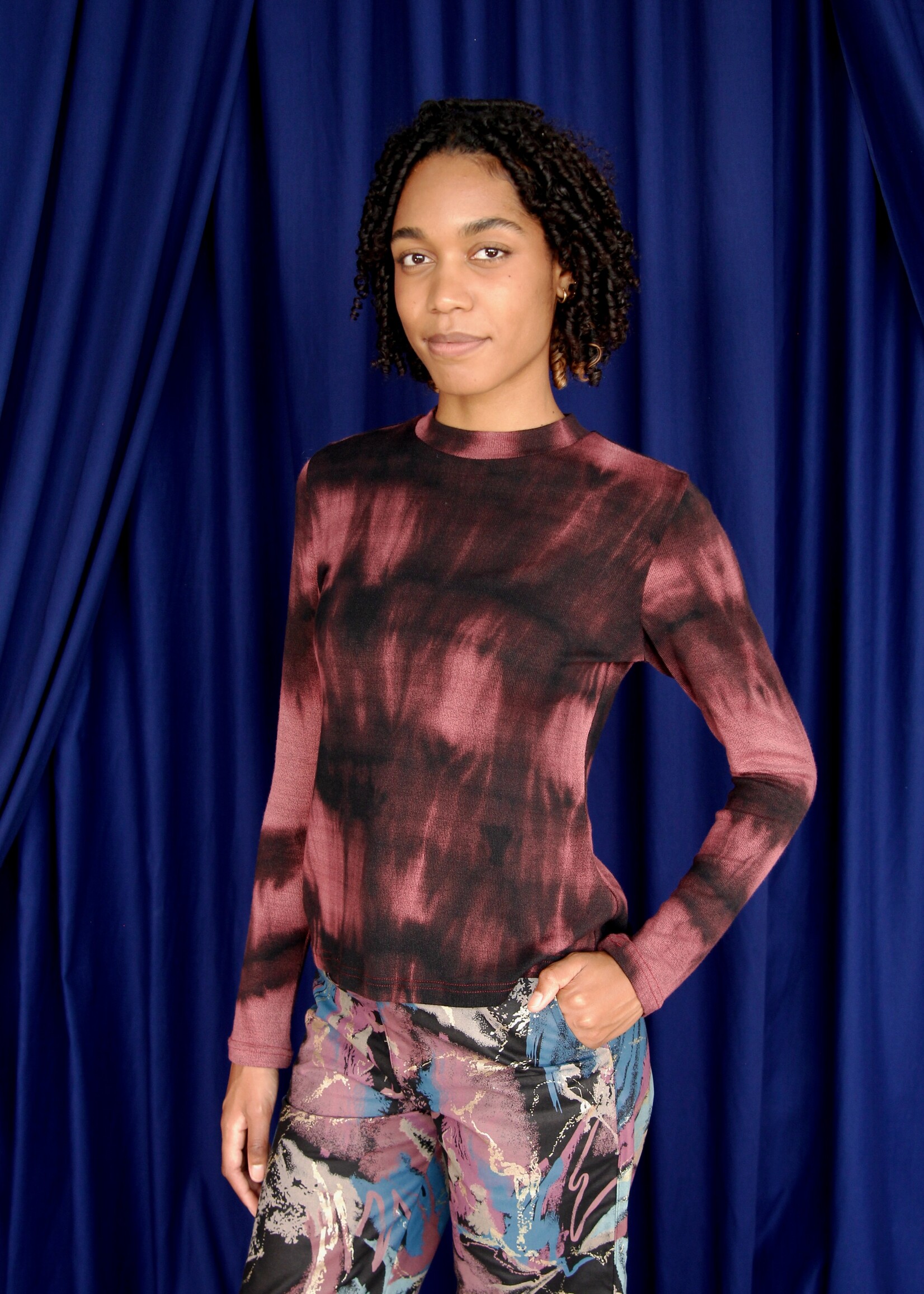 Studio Citizen Studio Citizen Fitted Top in Burgundy Marbled Knit