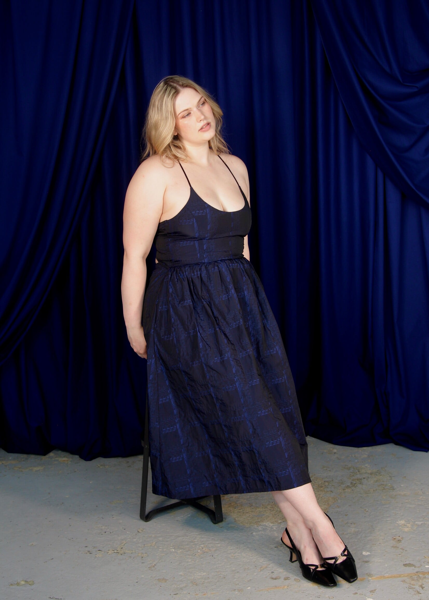 Studio Citizen Studio Citizen Maiden Dress in Black with Ultramarine Basketweave