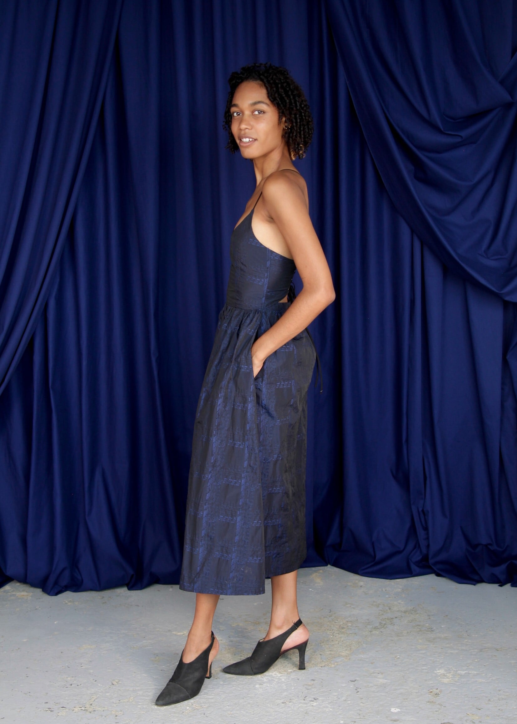 Studio Citizen Studio Citizen Maiden Dress in Black with Ultramarine Basketweave