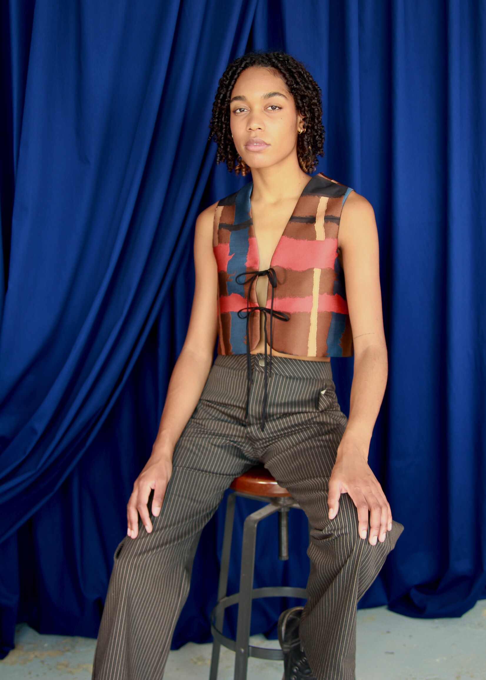 Studio Citizen Studio Citizen Fitted Vest - Autumn Expressionist Print