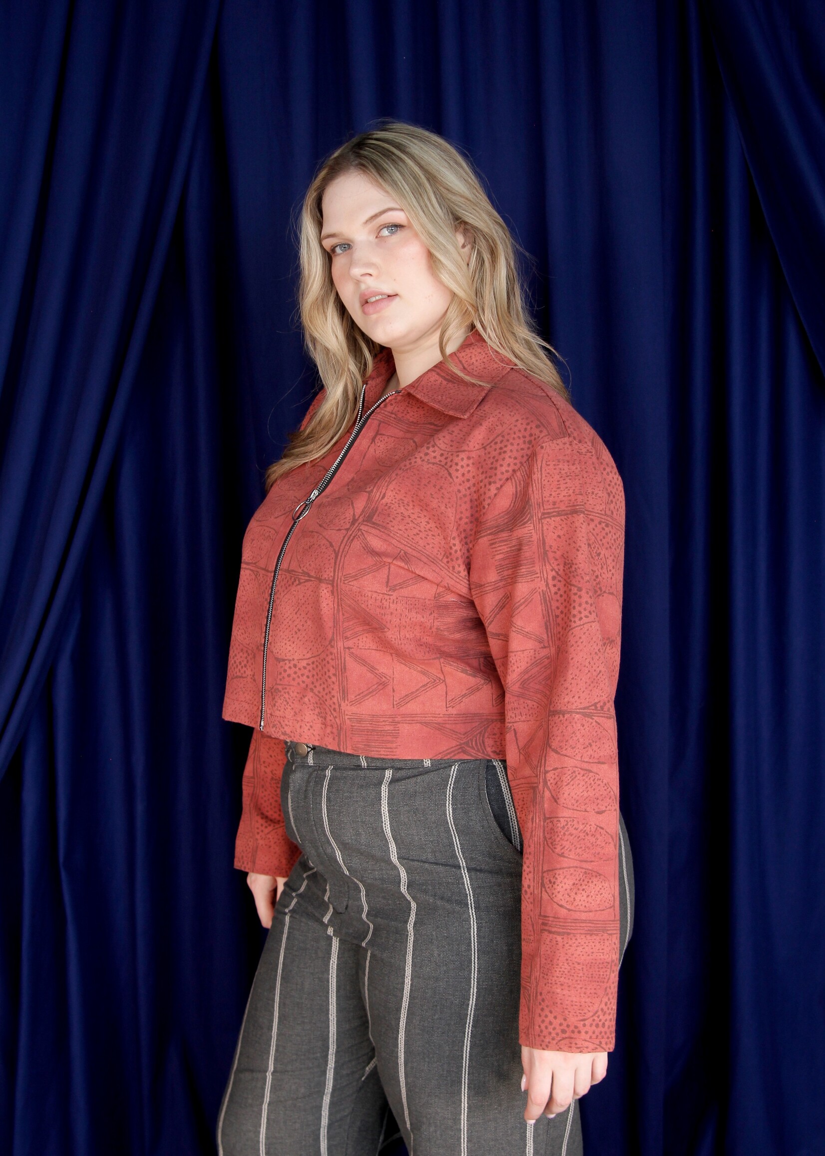 Studio Citizen Studio Citizen Zipper Jacket in Rust Block Print