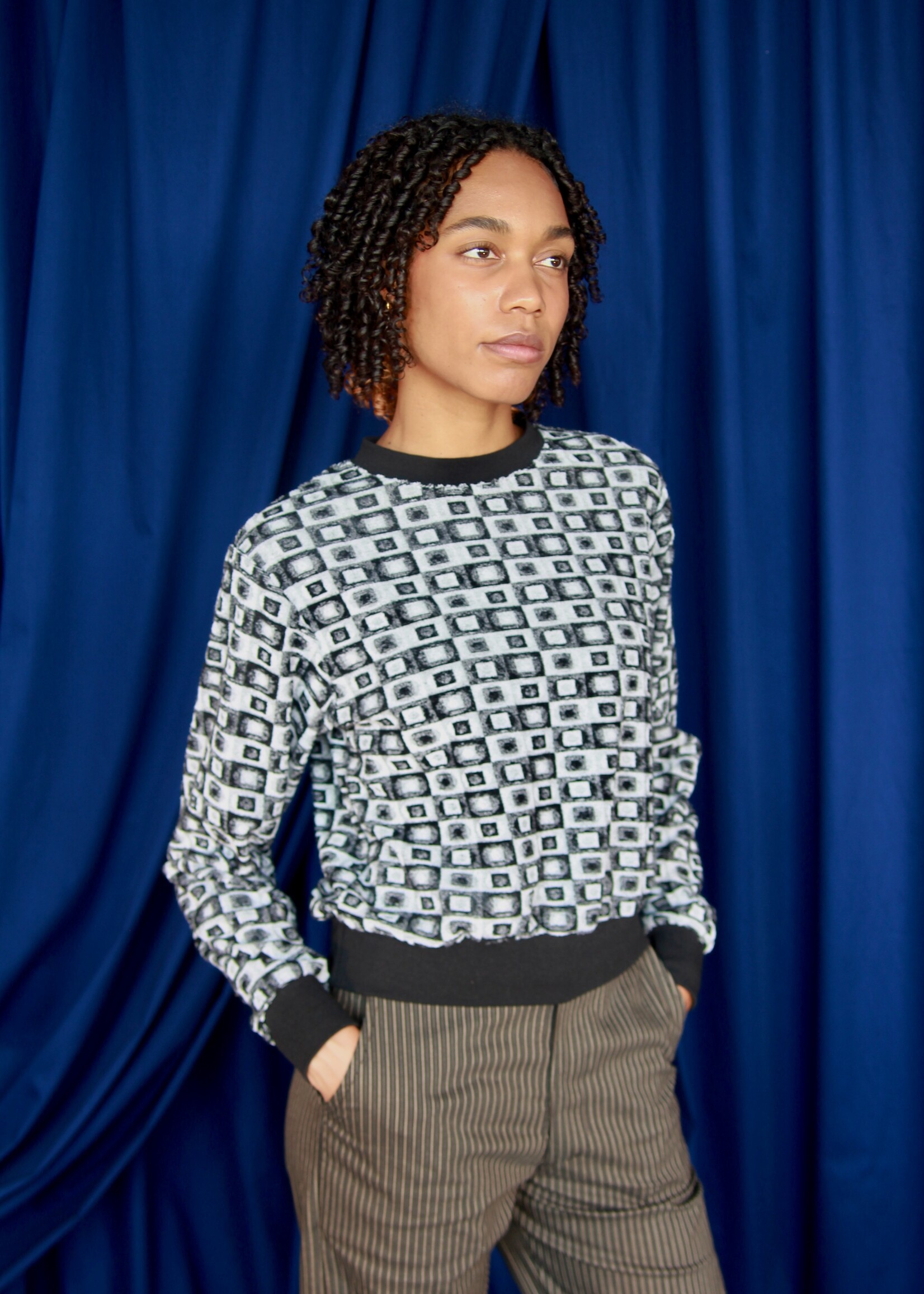 Studio Citizen Studio Citizen Crewneck Sweatshirt in Grey Squared Circles