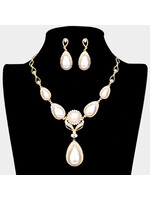 Pearl Teardrop Accented Necklace