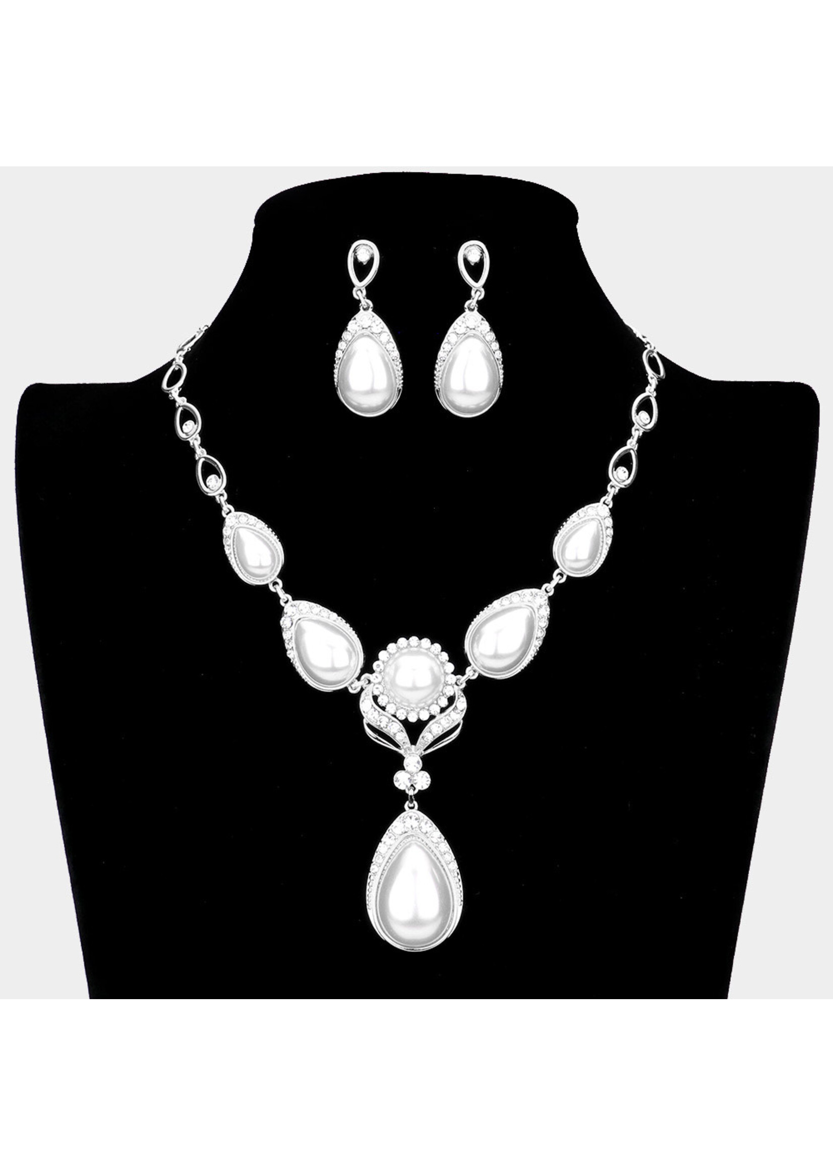 Pearl Teardrop Accented Necklace