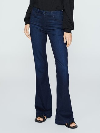 Paige Genevieve w/ Linear Coin Pocket