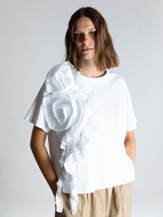 Psophia Flower Applique Tee