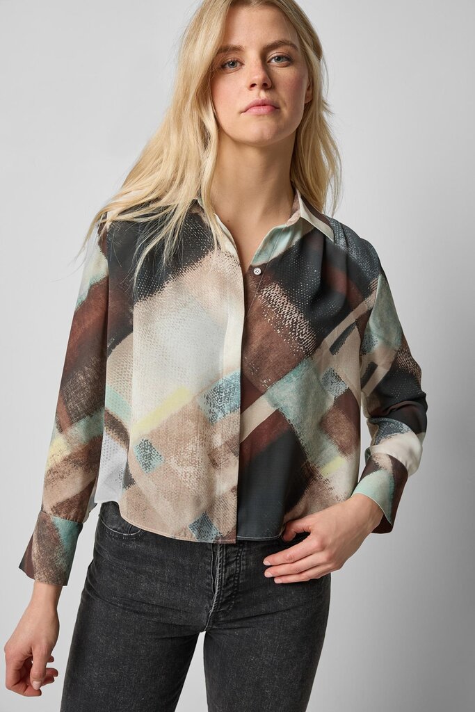 Lilla P Collared Button Down