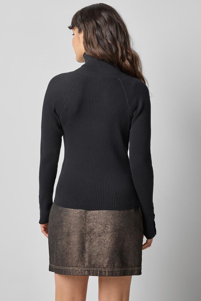 Lilla P Slim Rib Turtleneck
