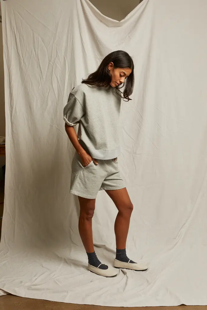 Perfect White Tee Rebecca Sweatshirt