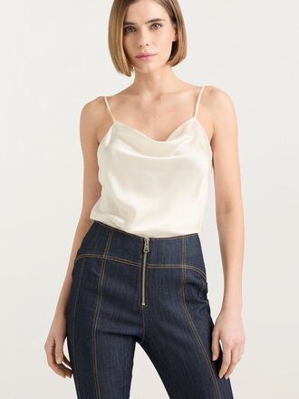 Cinq A Sept Marta Cami