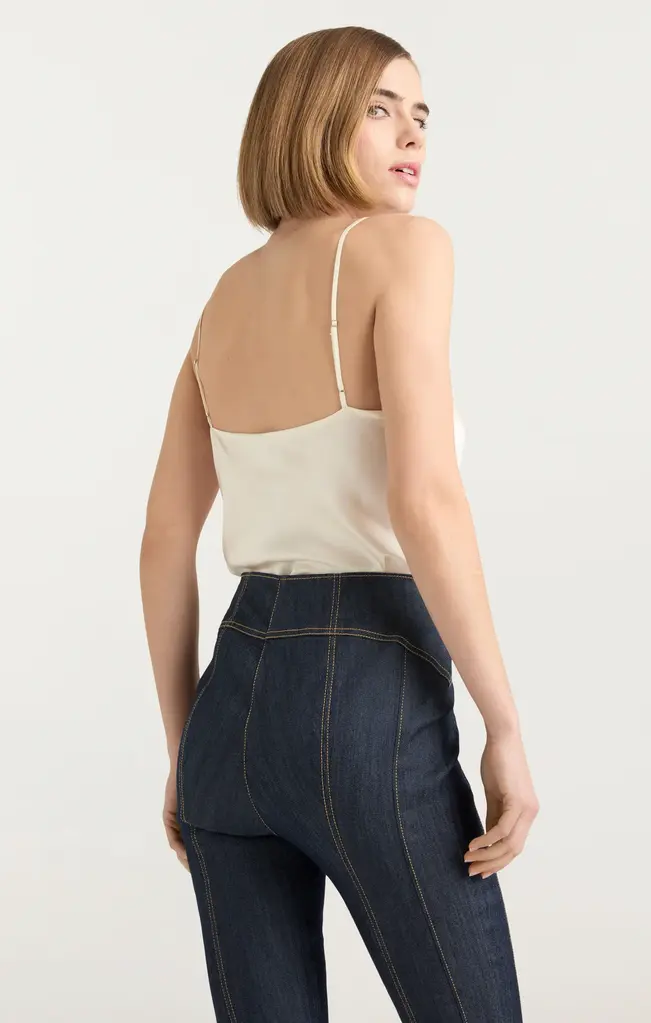 Cinq A Sept Marta Cami