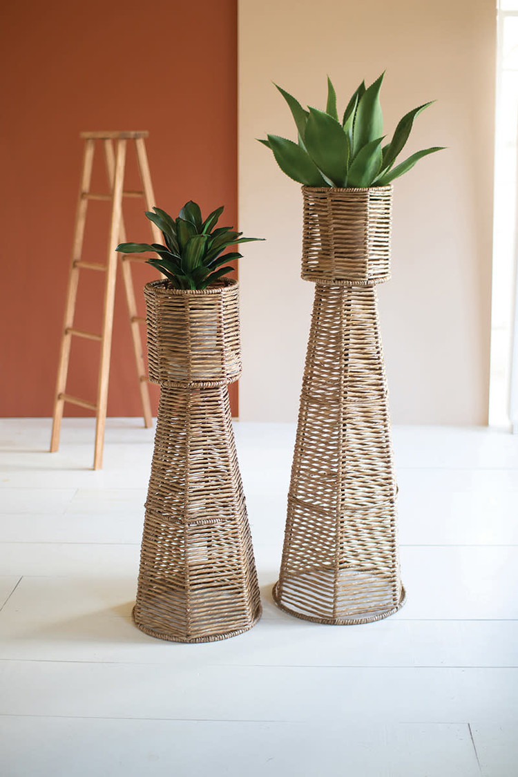 Seagrass and Iron Planter Tower