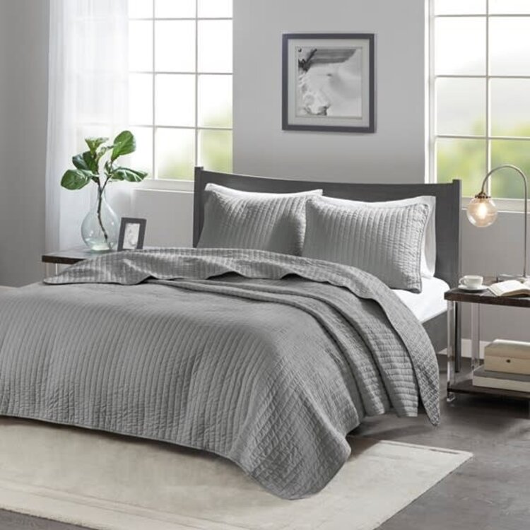 Keaton 3 Piece King Grey Quilt Set
