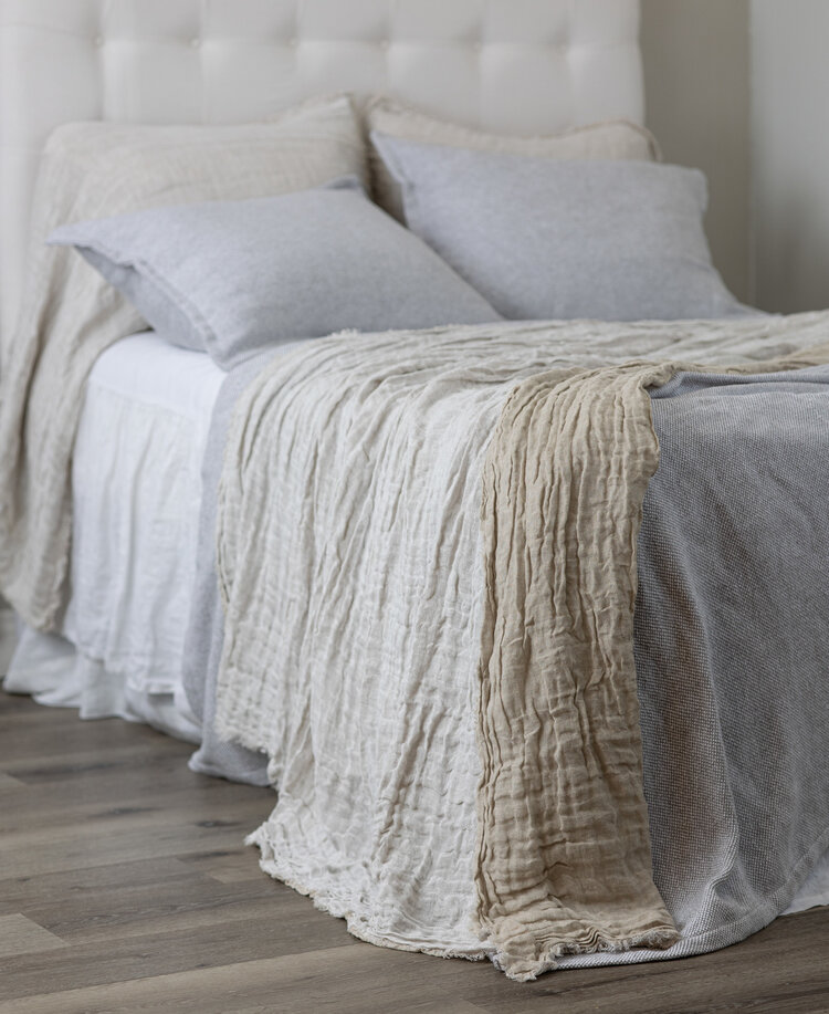 Kent Linen Queen Bedspread- Peacock/Natural
