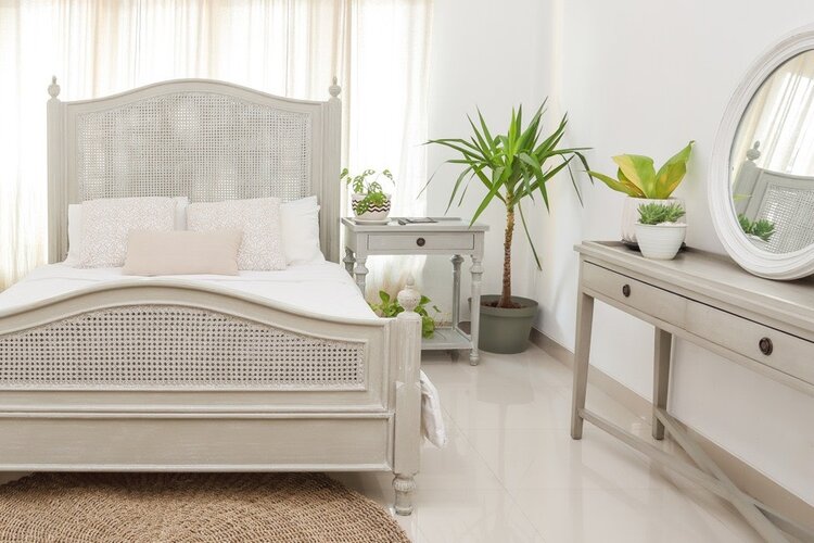 Beyond Borders Britta Bed, Queen Gray White Wash