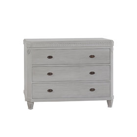 Beyond Borders Leah Chest-