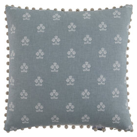 Flower Basket Sky Hypoallergenic, 22" x 22"