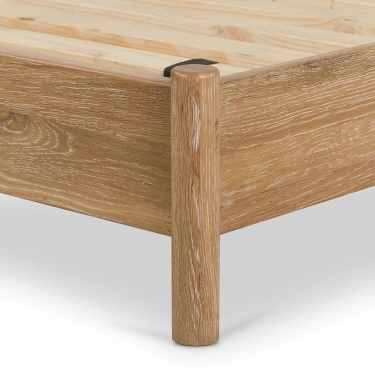 Four Hands Montana Bed, King Altro Snow